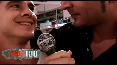 Jorge pose quelques question indiscretes a Willy  photo 14