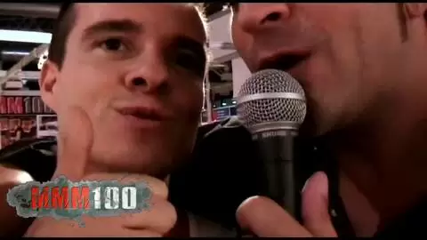 Jorge pose quelques question indiscretes a Willy  photo 15