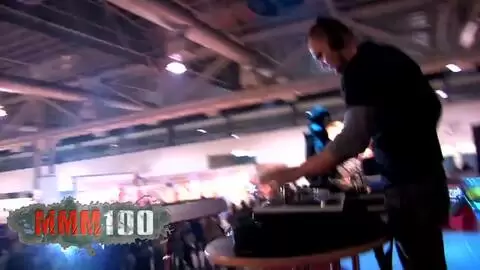 Krystal Wallas sur scène au Ficeb 2007 photo 01