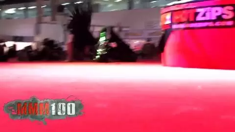 Deuxieme Video du show de Nina Roberts au Ficeb 2007 photo 03