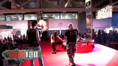 Deuxieme Video du show de Nina Roberts au Ficeb 2007 photo 05