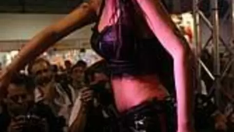 Show de Nina Roberts au salon de FICEB 2007 (part 06) photo 11