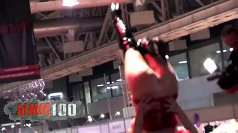 Sonia Baby se déshabille et fait pipi au Ficeb 2007 photo 13