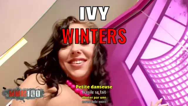 Petite danseuse fragile se fait déboîter par une énorme bite noire