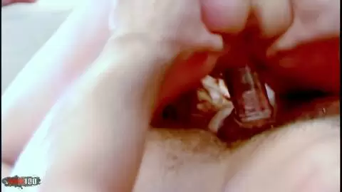 La belle française Jade se prend une bonne grosse queue dans le cul photo 12