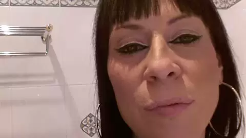 Photos perso en selfie de la brune Jakeline Dove  photo 4