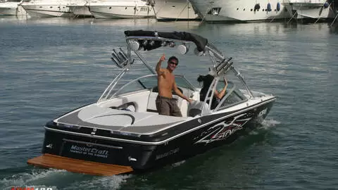 La pornstar Jorge se déshabillant  photo 15