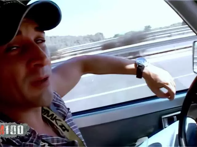 En voiture avec le bel espagnol Jorge Fernandez photo 1