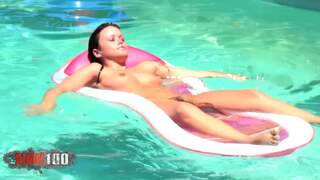 Miss gros cul et chatte poilue