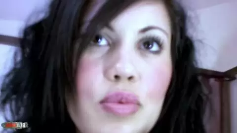 Belle Marocaine à gros seins naturels Karmen Diaz se fait défoncer sa chatte poilue photo 04