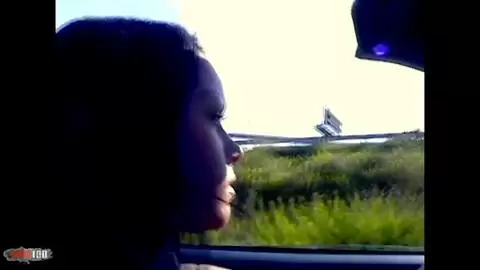 Kristina et Antonio baise dans un cabriolet photo 05