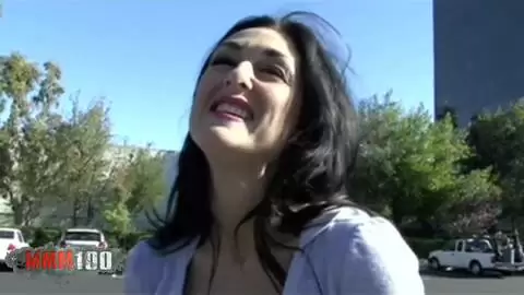 La cougar aime les bites noires photo 02