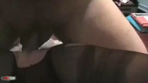 Baise hard et éjaculation faciale pour Lena Harrys photo 08