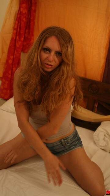 Lena Harrys Photo Sexy Gratuite #017