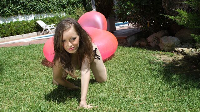 Lena Luminescente Photo 2