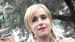 Baise Ã  la plage avec la su...