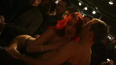 Show de Angie Kiss au salon de Lille 2006 (part 01) photo 5