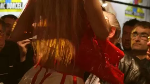 Show de Lesly au salon de Lille 2006 (part 03) photo 3