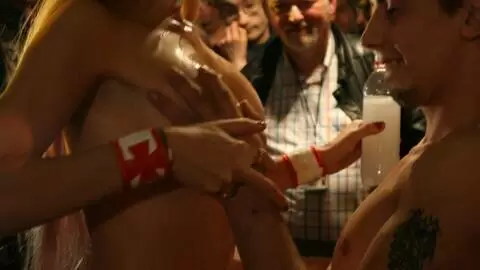 Show de Lesly au salon de Lille 2006 (part 03) photo 9