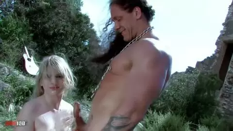 La blonde française Lillian Love essaie l'énorme bite de Rob Diesel dans le cul et la chatte photo 16