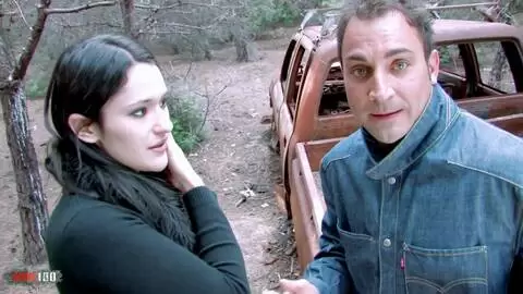 Lisa Spice, une fille aux gros seins naturels, baise dans les bois photo 01