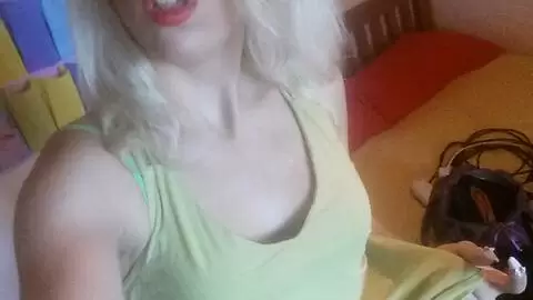 Photos perso en selfie de la jeune blonde Liz Rainbow  photo 14