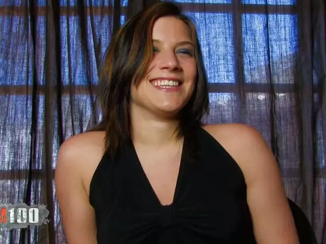 Video de l'interview porno de Lizzy Doll  photo 1