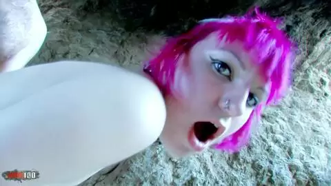 Jeune fille punky Loli Punk baisée dans la chatte et le cul photo 05