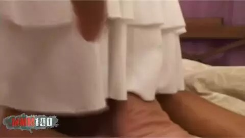 Une bombe avec des gros seins suce une grosse bite photo 03