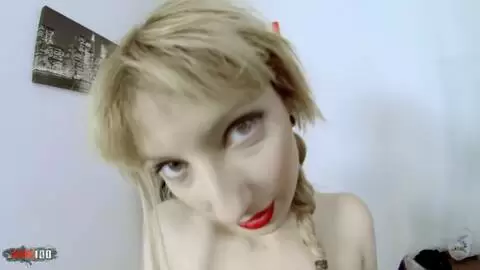 Tuto de sport porno par une jeunette à gros seins : Lucia Fernandez photo 04