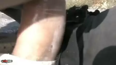 Baise en POV dans la foret avec une petite bombe rousse Mahylis photo 14