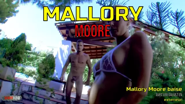 Mallory Moore baise avec Leo Galvez...
