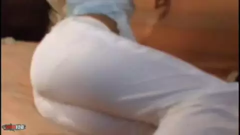 La belle teen latina Marta faisant un striptease  photo 03