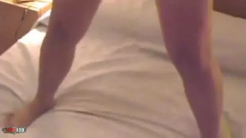 Salope cougar amateur se dévoile intégralement  photo 16