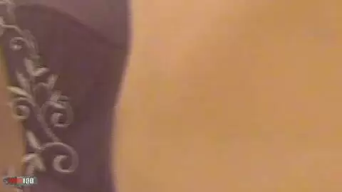 Rasage de la chatte poilue de Martha photo 10