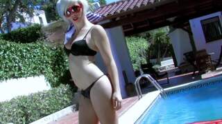 La magnifique teen blonde milk