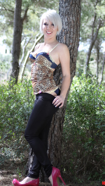 Milky Cooper Photo Sexy Gratuite #059