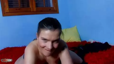 Belle Millie Espiegle se dénude en live sur sa webcam  photo 11