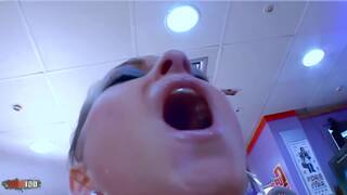 Jorge et moana au milieu d\'un