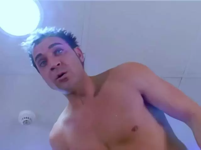 Moana a mal au cul !  photo 2