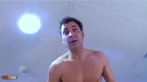 Moana a mal au cul ! 