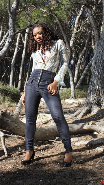 Nancy LOVE Photo Sexy Gratuite #017