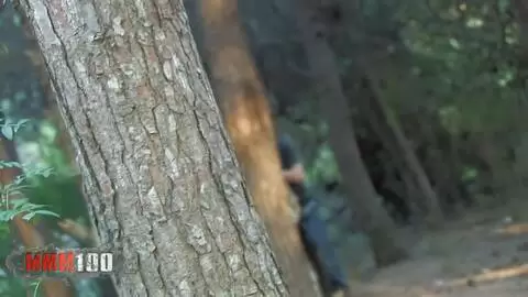 Un voyeur filme en mec se faisant sucer dans les bois photo 6