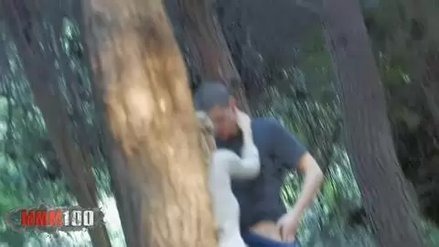 Un voyeur filme en mec se faisant sucer dans les bois photo 7