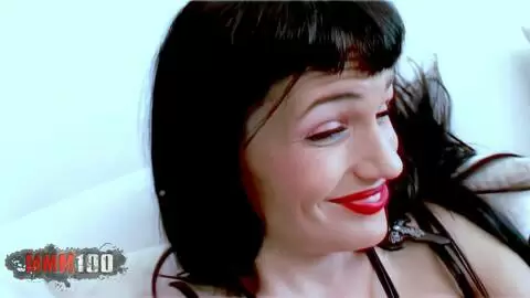 2 pornstars lesbiennes en pleine action ! photo 03