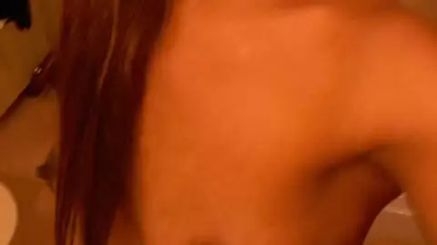 Photos perso en selfie de la noire Nirina Campbell  photo 8