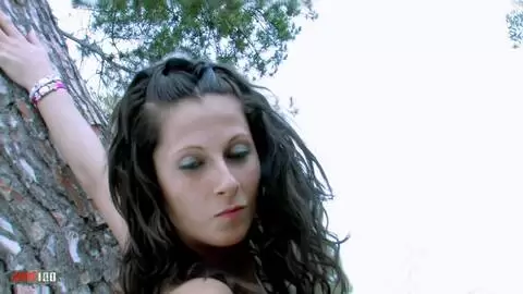 Noemi Joly dans une série de photos très HOT photo 14