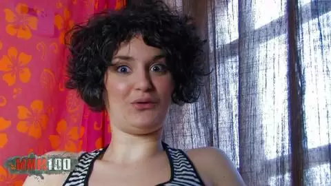 Interview porno en video avec Olly Doll 