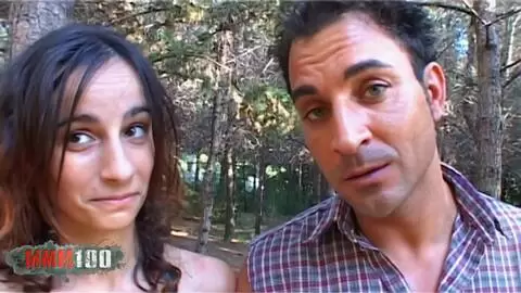 Jeune latina aux gros seins ronds baisée dans les bois photo 01