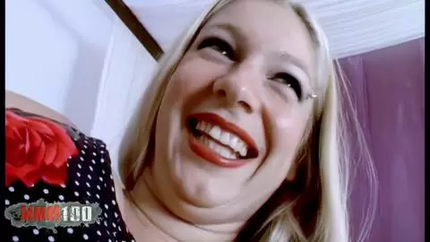 Priscilla Pratz baise avec Terry sur le lit photo 01